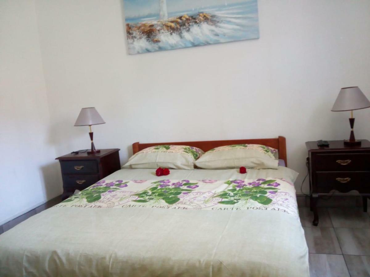 Apartman Teuta Zagreb Bagian luar foto
