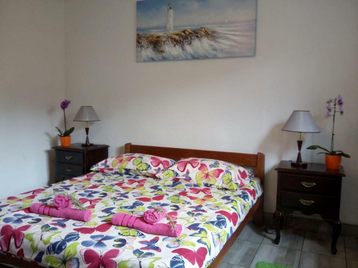 Apartman Teuta Zagreb Bagian luar foto