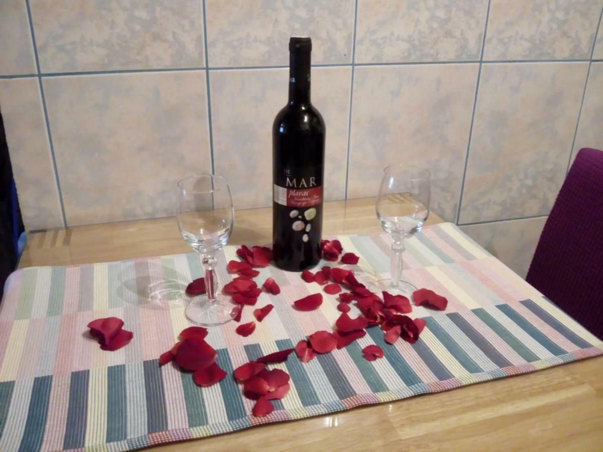 Apartman Teuta Zagreb Bagian luar foto