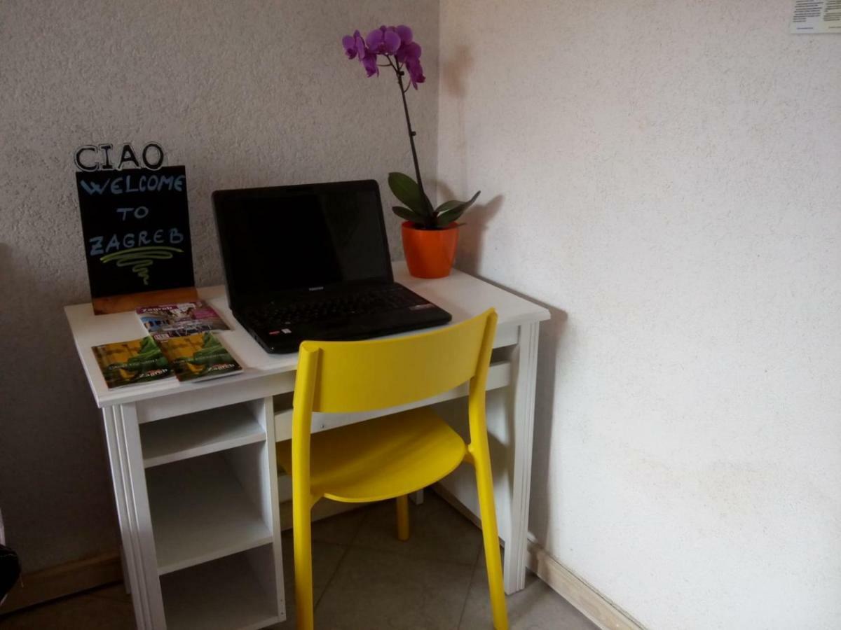 Apartman Teuta Zagreb Bagian luar foto
