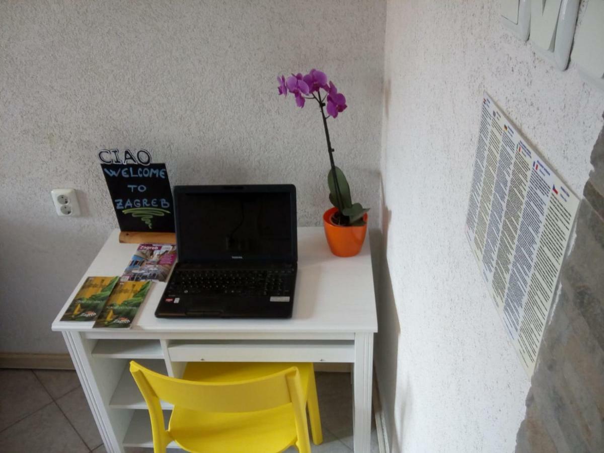Apartman Teuta Zagreb Bagian luar foto